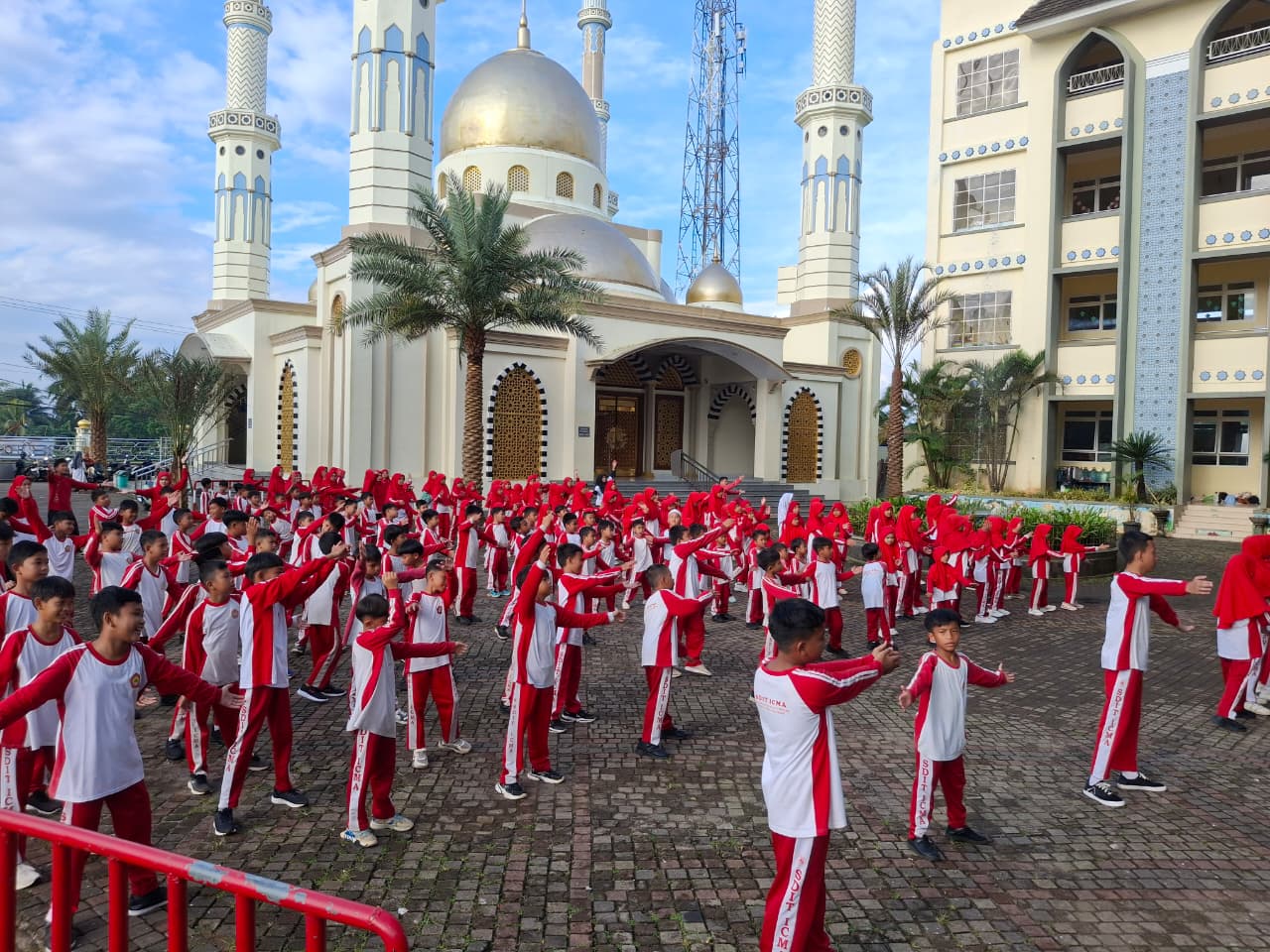 Senam Ceria Hari Selasa Bersama SDIT ICMA